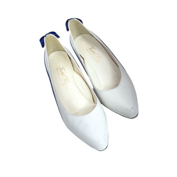 Cervelle Vintage White Blue Colorblock Pointed Toe Heels Size 8B 80's Retro Glam - Picture 2 of 12
